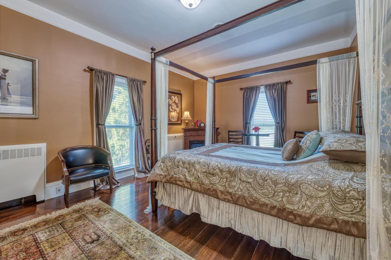Monroe Manor Inn South Haven Extérieur photo